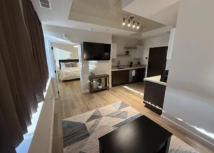 Luxury High-rise With Panoramic Views 4*