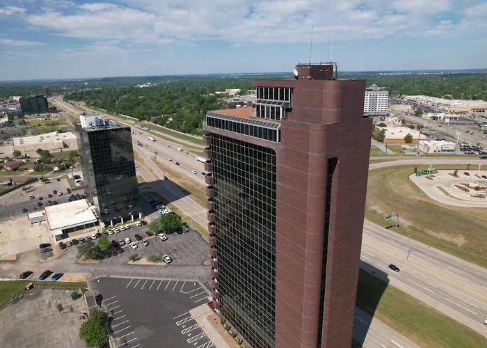 Luxury High-rise With Panoramic Views 4* Tulsa